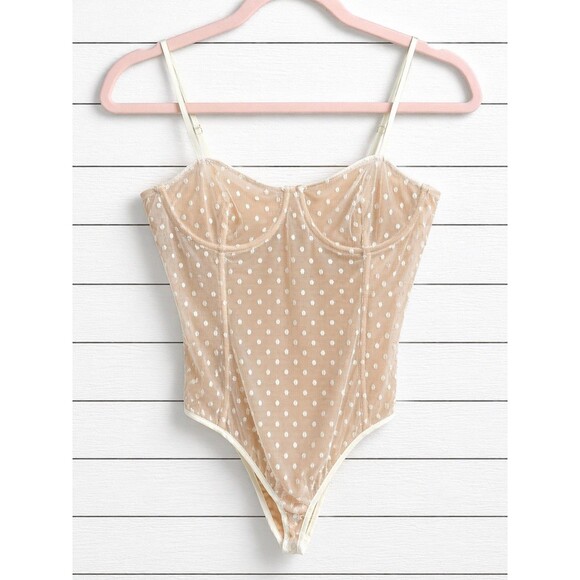 White Fox Boutique Tops - White Fox Boutique No Looking Back Bodysuit White Mesh Point D'Espirit XL